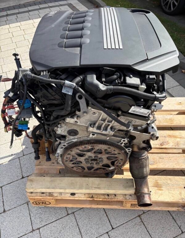 E92 N57D30A engine