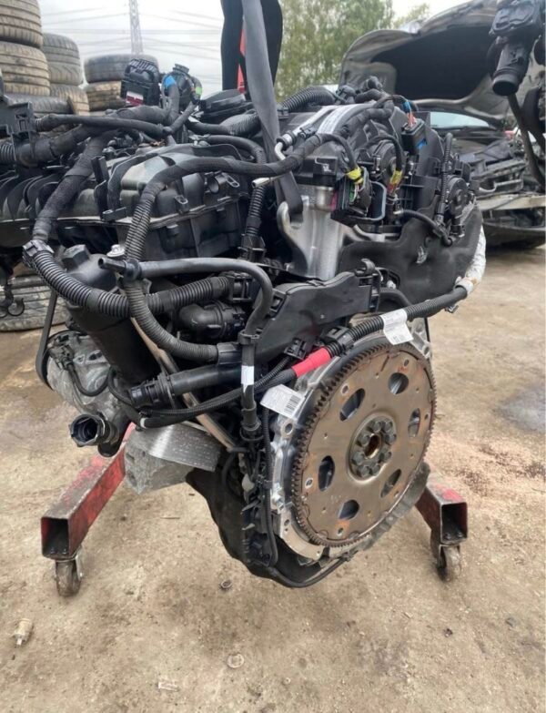 G20 320i engine
