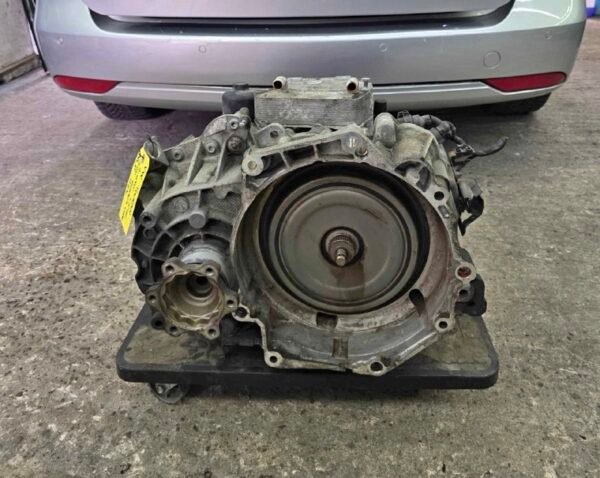 VW Touran 2.0 TDI NPL DSG Gearbox 2011 VW Touran 2.0 TDI NPL DSG Gearbox 2011