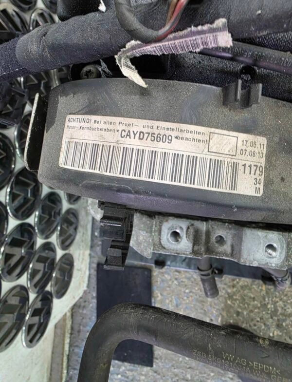 5847960666772279533 VW Touran 1.6 TDI CAYC Engine 2012