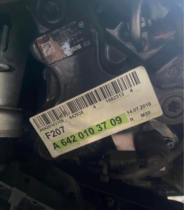 Mercedes E350 engine