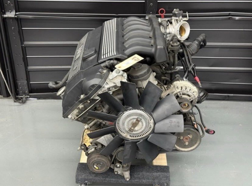 BMW E28 M5 S38B36 Engine 1989, 66,000 km — photo 1
