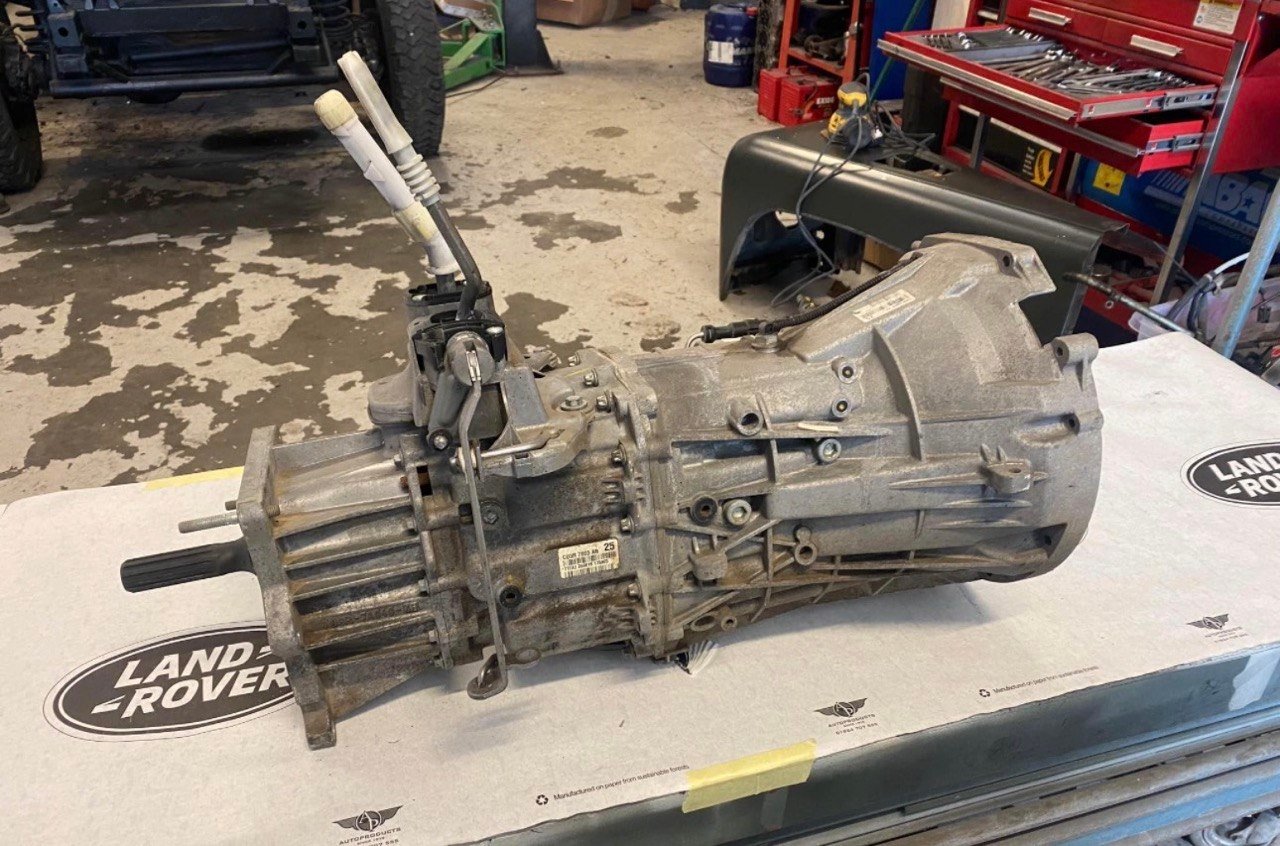 Land Rover Defender MT82 gearbox 2015