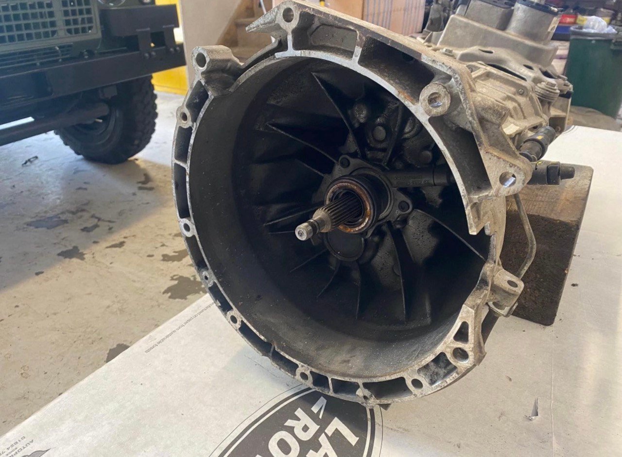 Defender 110 MT82 gearbox